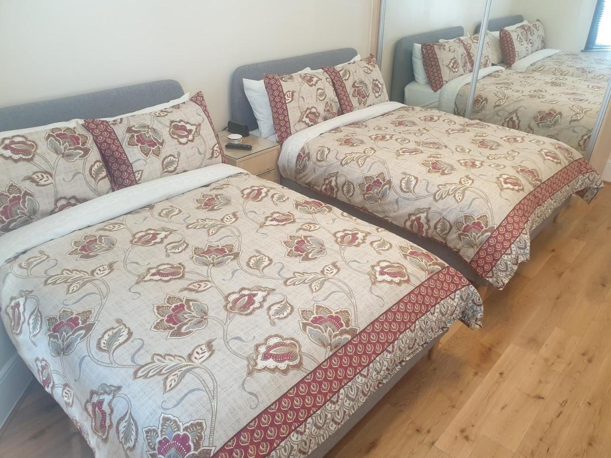 London Luxury 2 Bedroom Flat 5Min Walk From Overground, With Free Wifi, Free Parking-Sleeps X6 Ilford Buitenkant foto